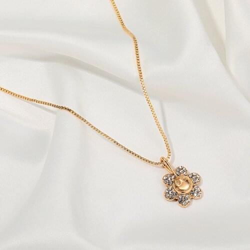Korean Fashion Gold Color Sun Flower Pendant Necklace for Women Bling Bling Cubic Zircon Smile Face Party Necklace Jewelry