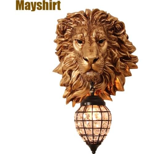 European Resin Lion Wall Lamp Vintage Gold Wall Lights for Home Decor Wall Lighting Bedroom Bedside Wall Sconce Light Fixtures
