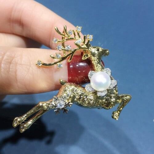Fine Italian craft natural fresh water pearl brooch gift finished deer brooch high-grade Christmas present