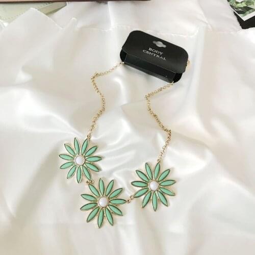 Trinkets Versatile Aesthetic Fashion Temperament Texture Flower Idyllic Lady Beautiful Necklace Clavicle Chain Girl