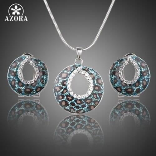 AZORA Women Jewelry Set With 1pair Stellux Austrian Crystal Clip Earrings and 1pcs Pendant Necklace TG0181