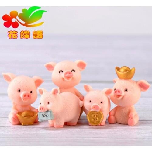 Rich pig DIY multi-meat micro-landscape cake car pendulum pig year cartoon hanging piece resin crafts