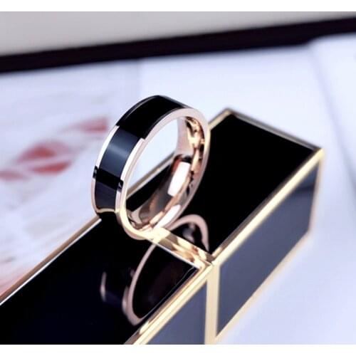 Classic Black White Ceramic Titanium Steel Lovers Simple Finger Rings for Women/Men Cubic Wedding Engagement Anneaux