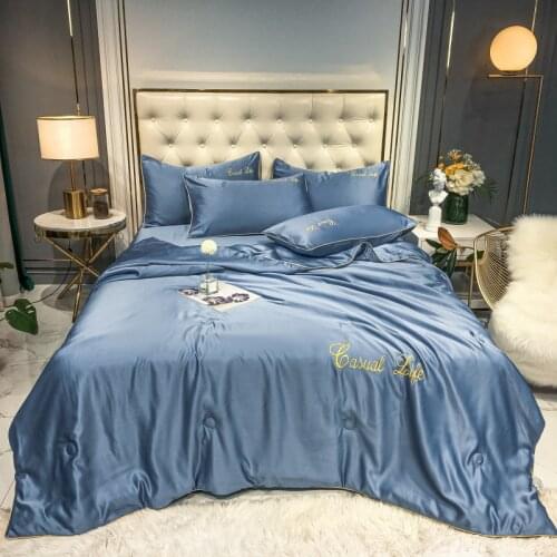 Summer Ice silk Air Condition Quilt Pure Colors Bed Cover Bed Sheet Queen King Super King Bedspread for Kids Adult Washed Quilts
