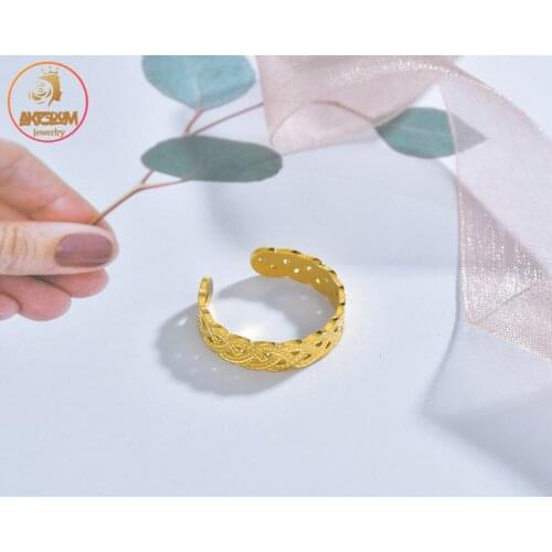 Akizoom Hollow Carved Adjustable Toe Ring for Women Stainless Steel Adjustable Open Tail Ring Band Wedding Party Jewelry Gift