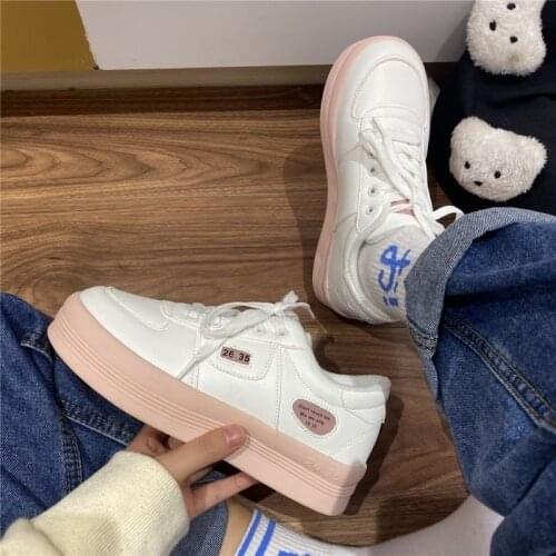 2021 Womens Sports Shoes New Kawaii Spring and Autumn Fashion Casual Thick Sole White Vulcanized Cute Running Shoes