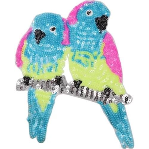 2019 New Love Birds Sequined Iron on Patches for Clothing Parrot Bird Sequins Patch DIY Sewing Decoraion Accessories 2pcs/lot