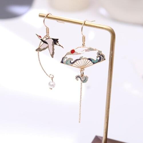 Chinese Style Folding Fan Crane Cloud Hanging Dangle National Earring Women Asymmetric Fish Cat Rabbit Bird Animal Drop Earrings