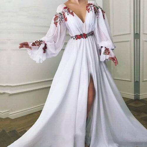 Arabic Evening Dresses 2020 V-Neck A-Line Prom Gowns Dubai Red Flowers Chiffon Long Sleeves Party Gowns Robe De Soiree