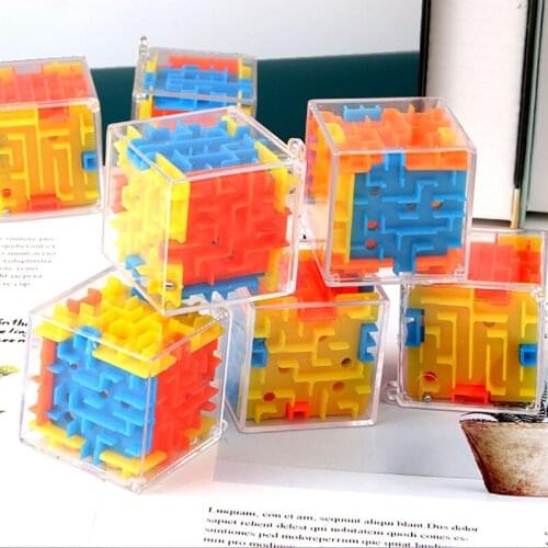 Three dimensional maze