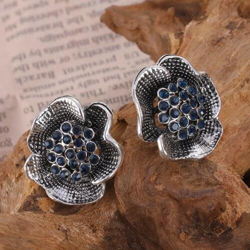 Fashion Temperament Retro Gorgeous Camellia Retro Inlaid Stud Earrings Female Wedding Jewelry Blue Pair/set Earrings Female