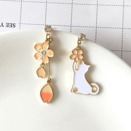 New Style Asymmetric Lovely Cat Tassel Dangle Earrings For Women Cute Animal Star Moon Fashion Earrings Girl Party Jewelry Gifts