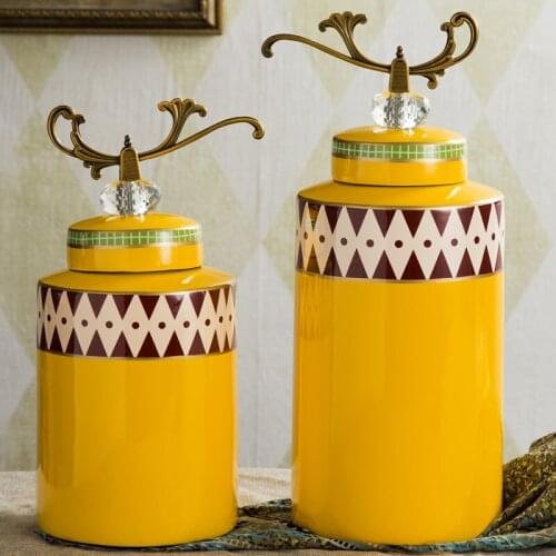 Good pot collection jingdezhen temple jar storage pot ceramic porcelain ginger jar vase yellow