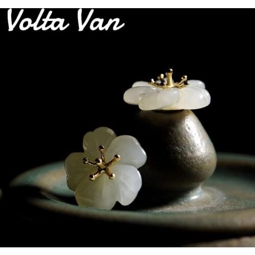 Volta Van Jade Stud Earrings 925 Sterling Silver Elegant Fine Jewelry 2021 New Vintage Plum Blossom All-Match Concise Earrings