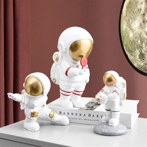 2PCS Modern Astronaut Figures Birthday Gift For Man Boyfriend Abstract Statue Fashion Spaceman Sculptures Gold Color Home Decor