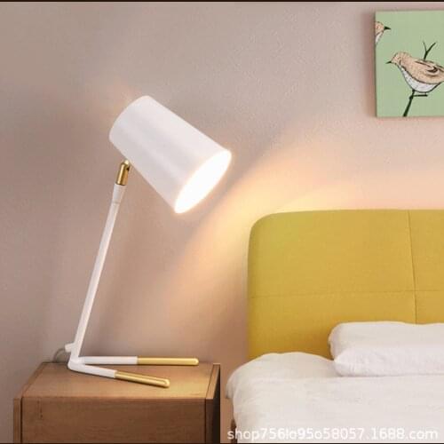 Nordic macaron desk lamp eye protection College student bedroom bedside modern simple creative romantic desk dormitory study
