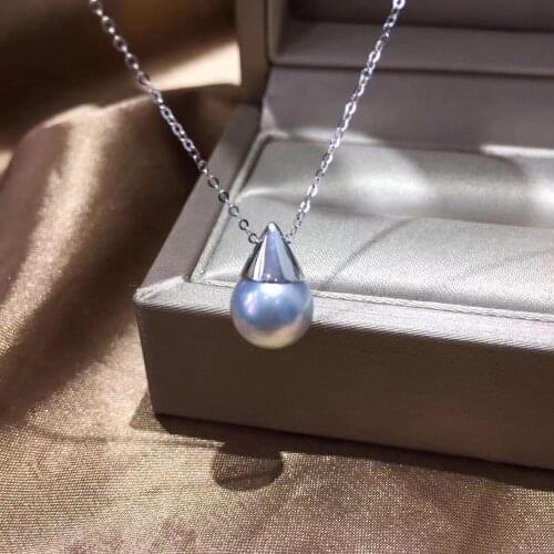 MADALENA SARARA AAA 9-10mm Saltwater Pearl Necklace 18k Gold Chain Necklace Fine Luster High Quality Famous Style