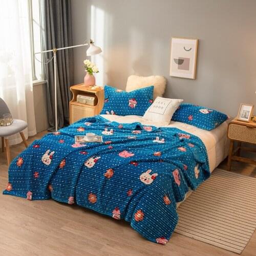 Soft Thick Microplush Bed Blanket All Season Premium Fluffy Microfiber Fleece Throw Blanket for Sofa Couch Solid Cover Blanket