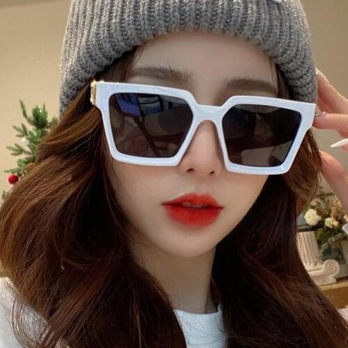 Unisex Fashion Ladies Square Sunglasses Women Goggle Shades Vintage Brand Designer Oversized Sun Glasses UV400