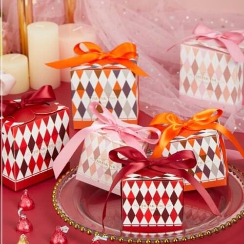 New Creativity Lattice Wedding Favor Party Gift Boxes Baby Shower Paper Boxes for Packaging Candy Gift Bags Event Party Supplies