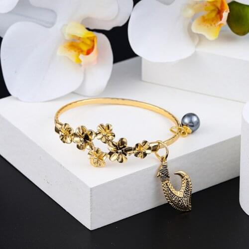 Hawaiian New Design Trendy Bangle Fashion Marshall Jewelry Flower Frangipane Pearl Bracelets Bracelet Wholesale Price for Women