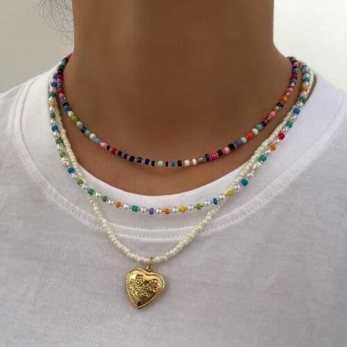 Big Gold Metal Heart Pendant White Beaded Necklace For Women Mix Color Acrylic Glass Rice Bead Strand Choker Collar Boho Jewelry