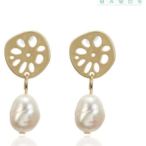 New Arrival Favorite Pearl Earrings Natural Freshwater Pearls Baroque Golc Color Silver Earring Fine Jewelry Charming Women Gift