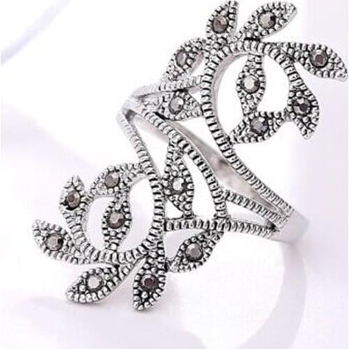 Fashion Jewelry Retro Black Rhodium Plate Crystal Rhinestone Leaf Ring For Women Wedding Vintage Punk Ring Size 7-9 High quality