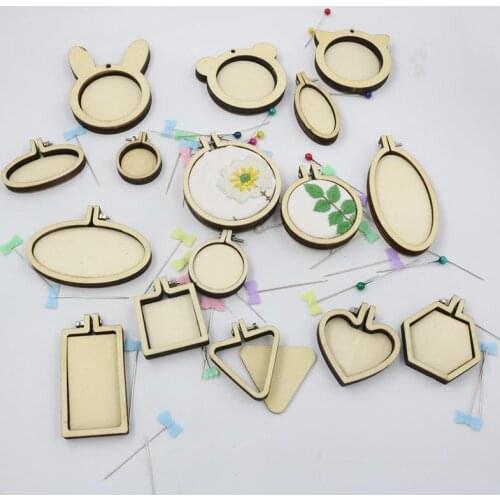 Mini Wooden Embroidery Hoop Ring Cross Stitch Frame Handmade Pendant Crafts Embroidery Circle Sewing Kit DIY Craft Gift Tool