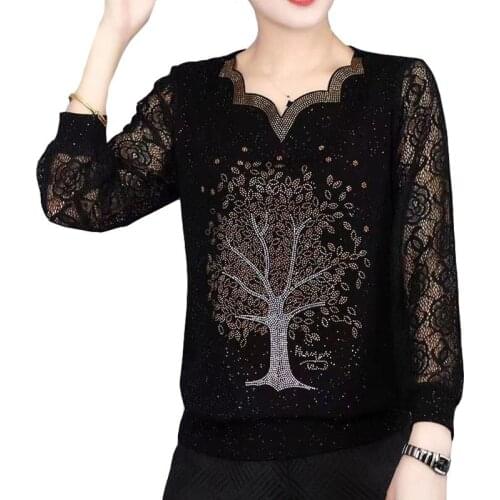 Star Sky Elastic Cotton T Shirt Women Spring Summer V Neck Tees Fortune Tree Hot Drill England Style Hollow Out Lace Sleeve Slim