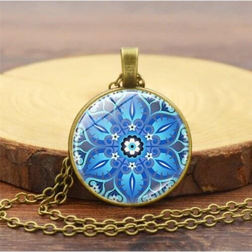 2020 Men and Women Couple Models Anniversary Gift Mandala Flower Time Glass Dome Pendant Retro Style Sweater Chain Necklace