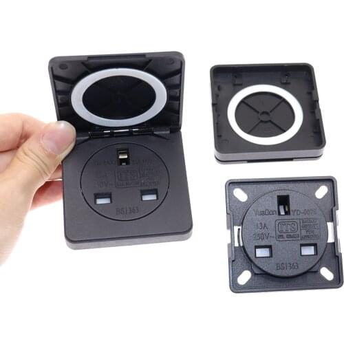 UK British Singapore Waterproof Industrial Socket 13A 250V IP44 AC Power Socket Power Connector Plug Socket with Cover