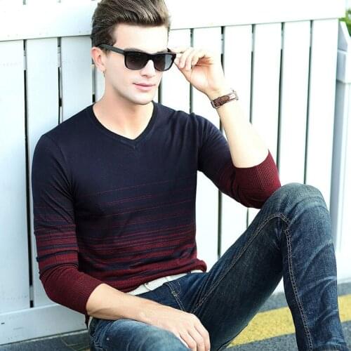 2017 Winter Warm Cotton Sweater Men V-Neck Men Brand Mens Striped Sweaters Slim Fit Pullover Men Knitwear Full Sleeve