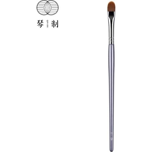 QINZHI Professional Handmade Make Up Brush 473 Concealer Brush Resilient Synthetic Fiber Makeup Brushes