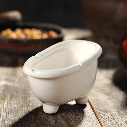 Mini cute ashtray shape Creative Anti Fly Ash Household Bathroom ceramics Decoration Gift for Boyfriend