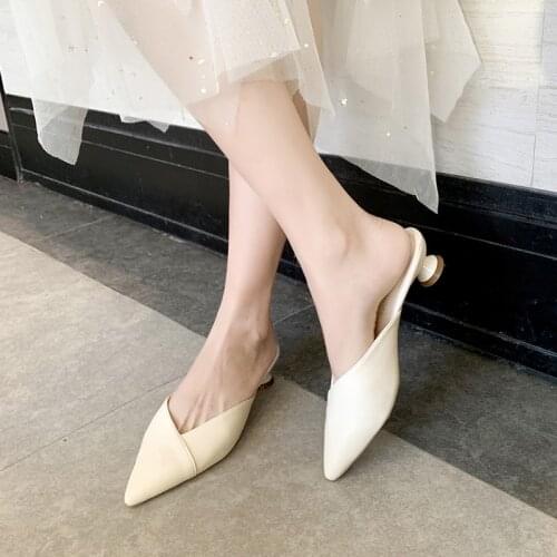 2021 spring and summer new ladies fashion all-match Baotou slippers small fresh net red pointed half slippers