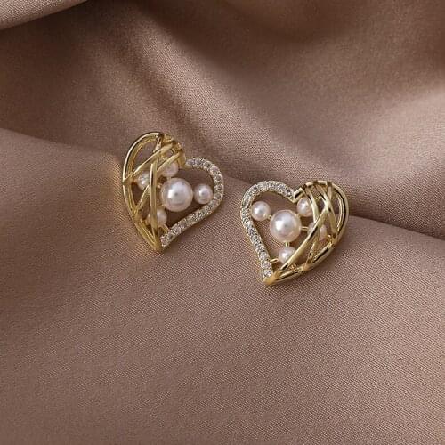 Romantic Elegant Hollow Heart Pearl Earring For Women Fashion 2021 New Summer Jewelry Accessories Lady Female Party Gift