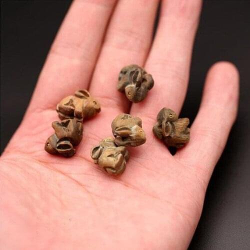 5pcs 10X14X16mm Natural Green Wood Carved Rabbit , Sandalwood Loose Space Beads Rabbit Pendant Japa Mala Jewellery Findings DIY