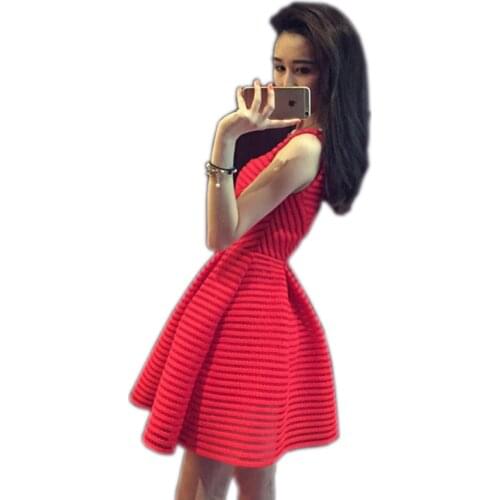 Women Elegant Red Lace Summer dress Sleeveless O-neck womens Dress 2016 Short Party dresses vestidos Casual bodycon Dress
