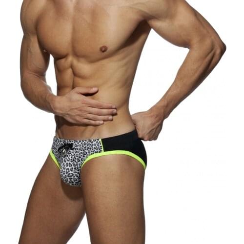 2021 Mens Printed Swim Trunks Mens Leopard Spots Bikini Sexy Swim Trunks Swim Shorts Beach Surf Swimwear Bathing Suit Swimsuit