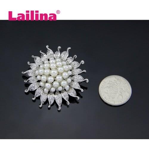 Pearl Sunflower Brooches for Women Coat Dress Corsage Wedding Brooch Exquisite Plant Brooch