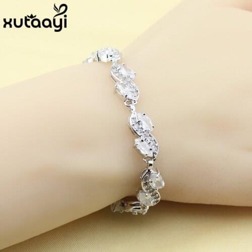 Xutaayi White Bracelets