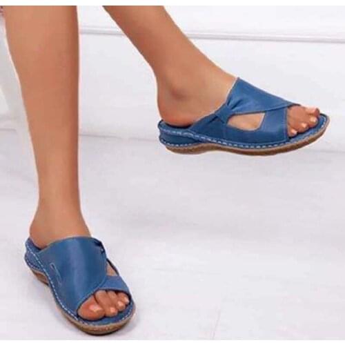 2021 Summer New Woman Flat Platform Sandals Soft Comfortable Leather Casual Fashion Open Toe Wedges Womens Shoes Flip Flops