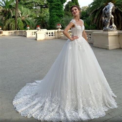 Gorgeous White Lace Appliques A-Line Wedding Dresses Tulle With 3D Flowers Adorned Bridal Gowns Lace Up Back Robe De Mariee
