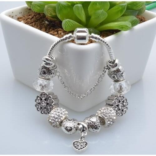 BRACE CODE Ancient Silver-Plated Glamour Ladies Bracelet DIY Clover And Heart Pendant Exquisite Bracelet Jewelry Gift