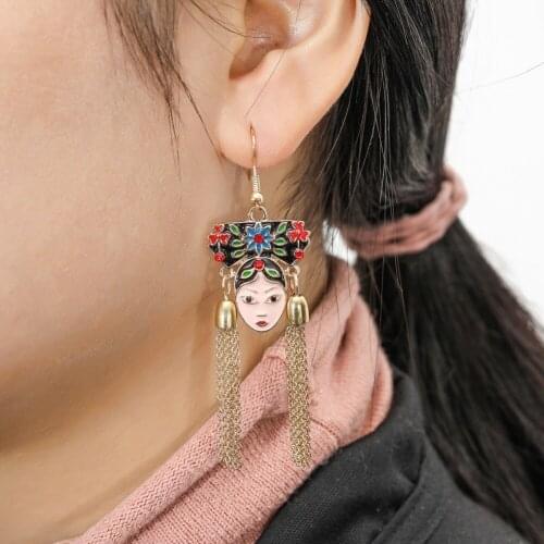 Chinese Style Princess Dangle Earrings Metal Mask Tassels Drop Earrings for Womens Earrings Fashion Jewelry Accessories Gifts
