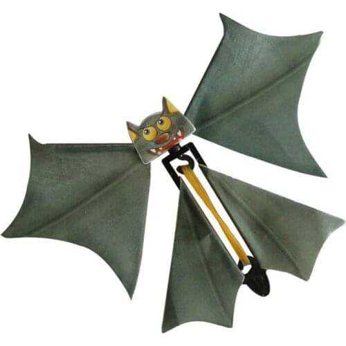 20pcs/lot Magic Flying Bat Flutter Card Prank Flying Paper Bats Funny Halloween Card Gift Magic Tricks Funny Toys Gadgets