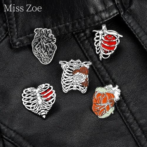 Rib Cage Enamel Pins With Gothic Human Anatomical Rose Bloody Heart Badges Brooches For Women Men Couple Punk Jewelry Wholesale