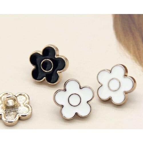 HENGC Vintage Flower White Gold Metal Buttons For Clothes Women Shirt Dress Handmade Decorative Sewing Accessories Wholesale