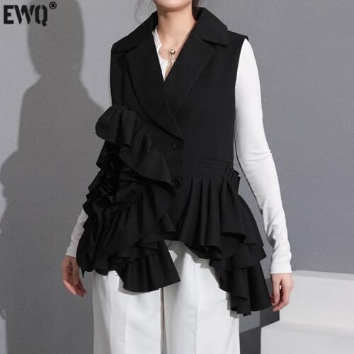 [EWQ] 2021 Spring New Outerwear Layers Ruffles Design Fashionable Loose Fashion Black Blazer Vest Women Ruched Casual Coats